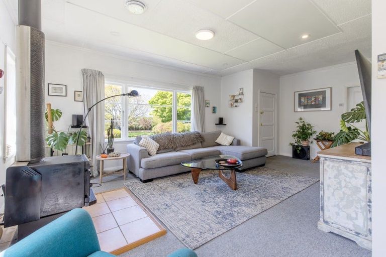 Photo of property in 38 Queen Street, Dannevirke, 4930