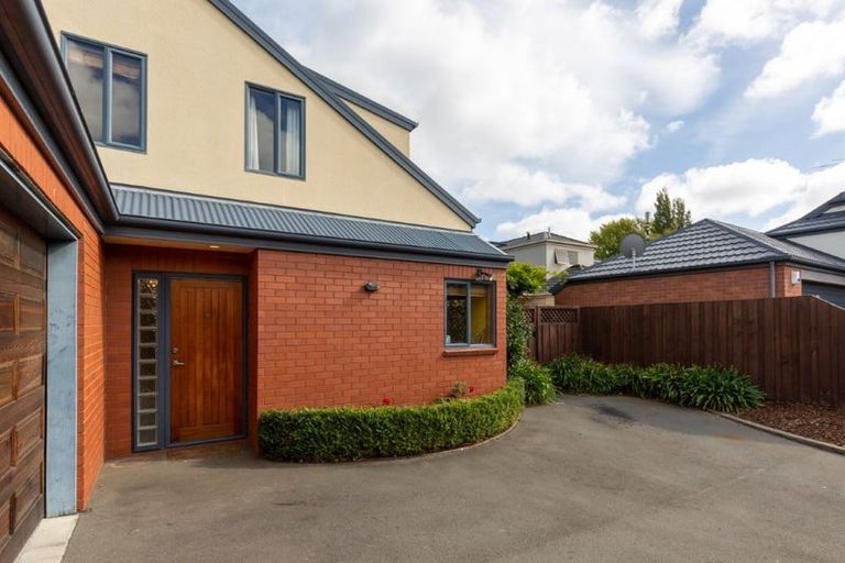 Photo of property in 4 Landsdowne Terrace, Cashmere, Christchurch, 8022