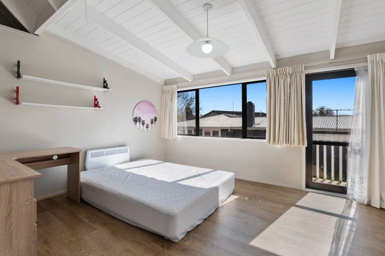 Photo of property in 87 Grand Vue Road, Kawaha Point, Rotorua, 3010