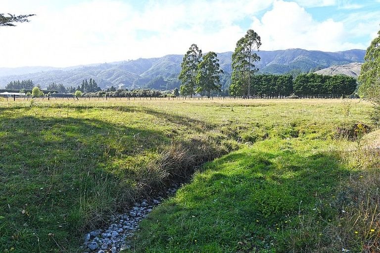Photo of property in 68c Parkes Line Road, Mangaroa, Upper Hutt, 5018