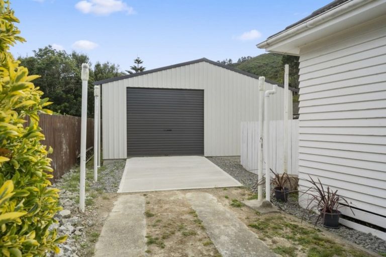 Photo of property in 109 Wood Street, Wainuiomata, Lower Hutt, 5014