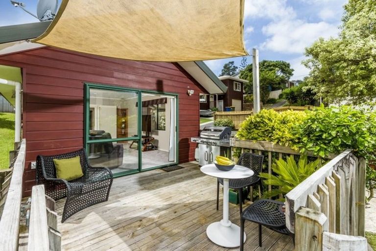 Photo of property in 3/129a Manuka Road, Bayview, Auckland, 0629