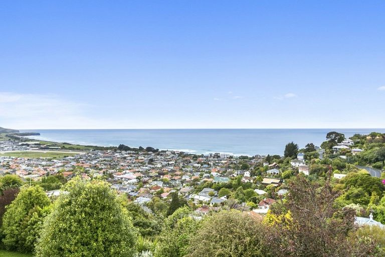 Photo of property in 163 Easther Crescent, Kew, Dunedin, 9012