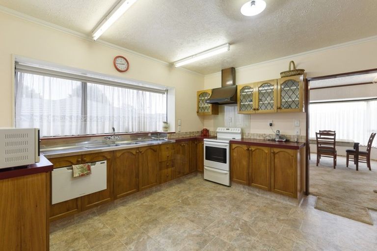Photo of property in 8 Renata Road, Otaki, 5512