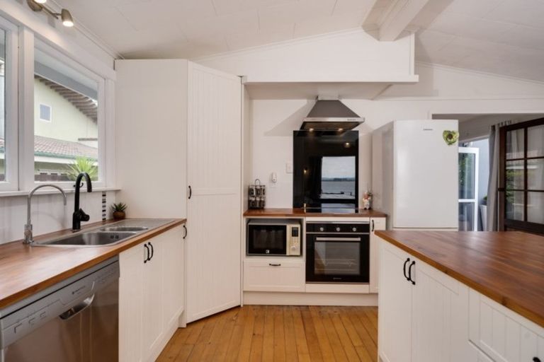 Photo of property in 604 Pukehina Parade, Pukehina, Te Puke, 3189