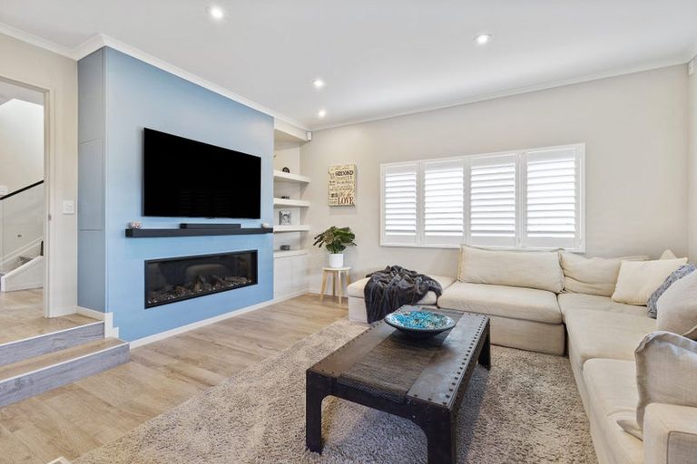 Photo of property in 6 Sample Road, Albany, Auckland, 0632