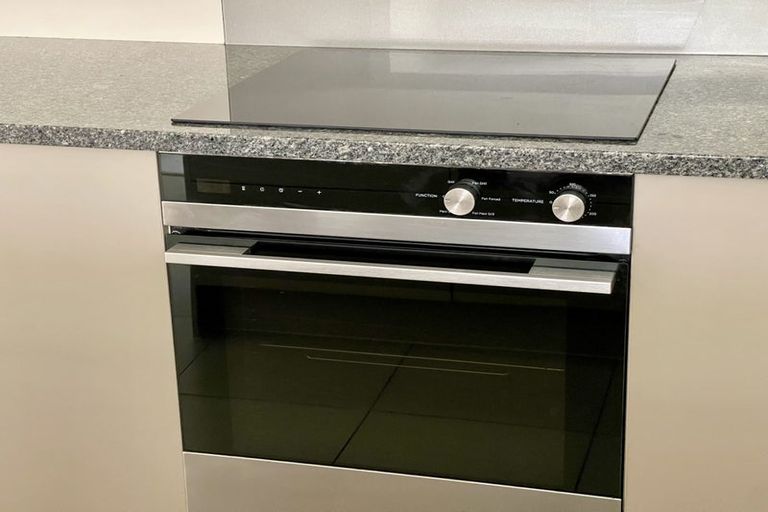 Photo of property in 18 Akeake Lane, Manurewa, Auckland, 2102