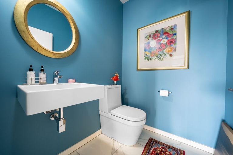 Photo of property in 285 Cannon Hill Crescent, Mount Pleasant, Christchurch, 8081