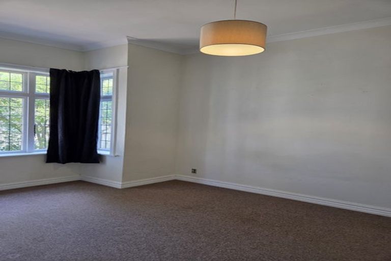Photo of property in 20 Naughton Terrace, Kilbirnie, Wellington, 6022