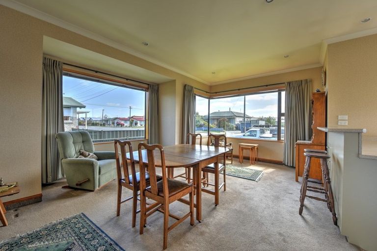 Photo of property in 12 Crombie Street, Gore, 9710