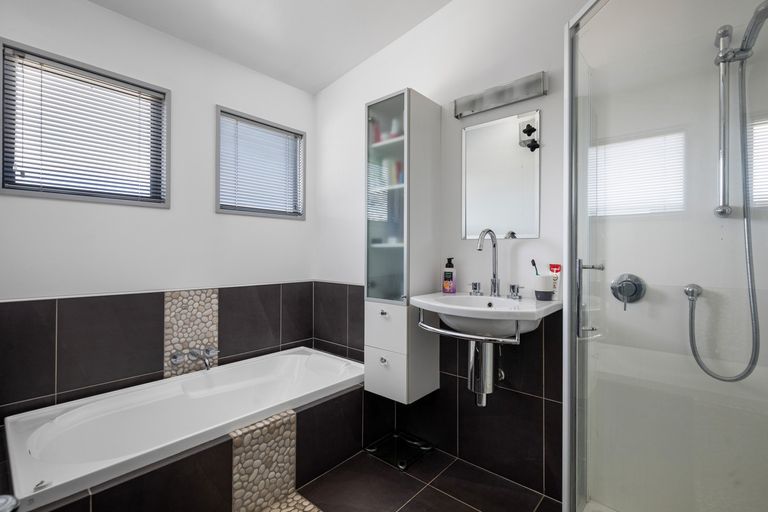 Photo of property in 25 Albert Drive, Clyde, 9330