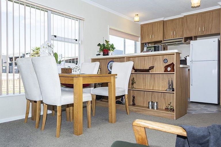 Photo of property in 1/36 Tukapa Street, Westown, New Plymouth, 4310