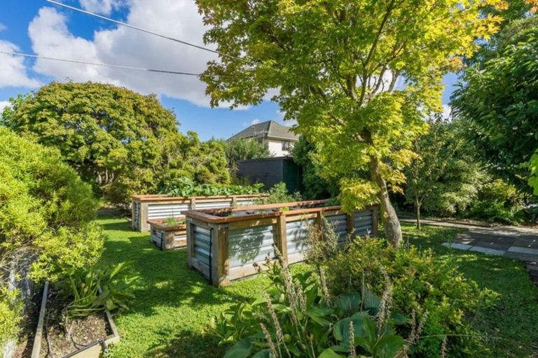 Photo of property in 10 Montana Avenue, Ilam, Christchurch, 8041