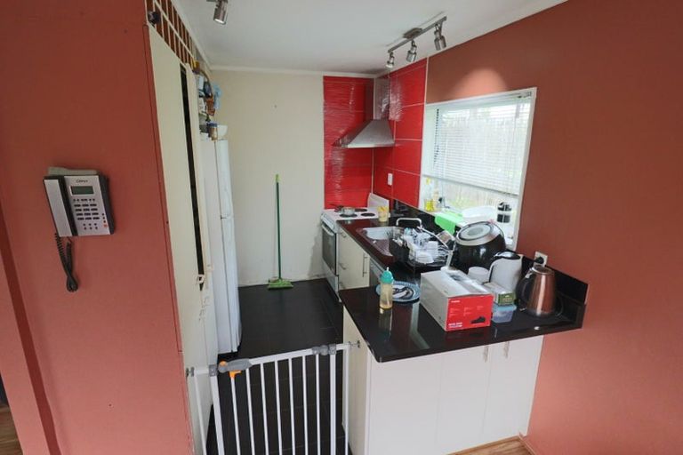 Photo of property in 2/39 Bayview Road, Bayview, Auckland, 0629