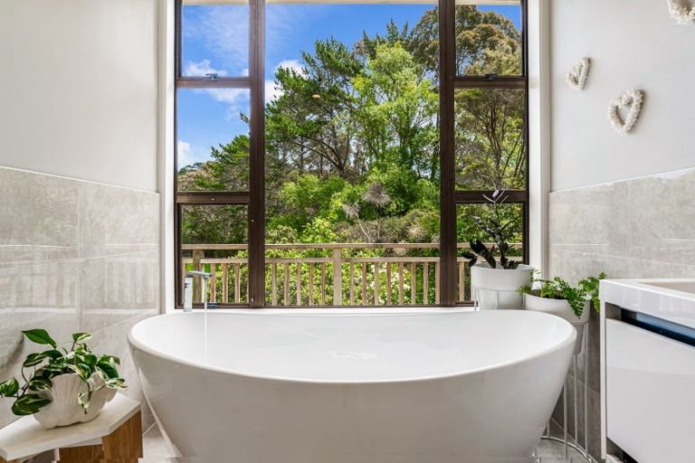 Photo of property in 229 Taylor Road, Waimauku, 0882