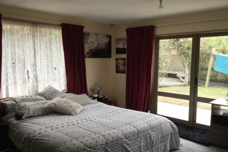 Photo of property in 52 Blue Gum Place, New Brighton, Christchurch, 8083