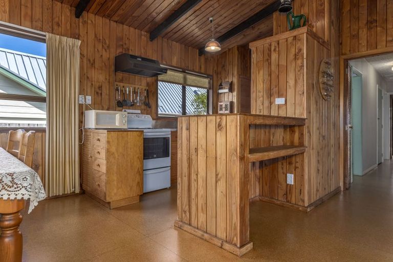 Photo of property in 15 Pitoitoi Street, Otaihanga, Paraparaumu, 5036