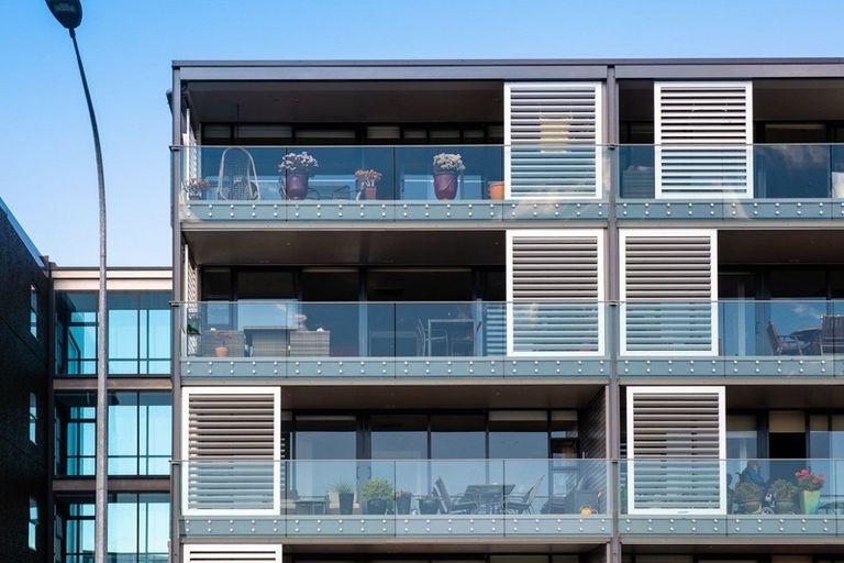 Photo of property in 405/7 Humber Street, Pandora, Napier, 4110