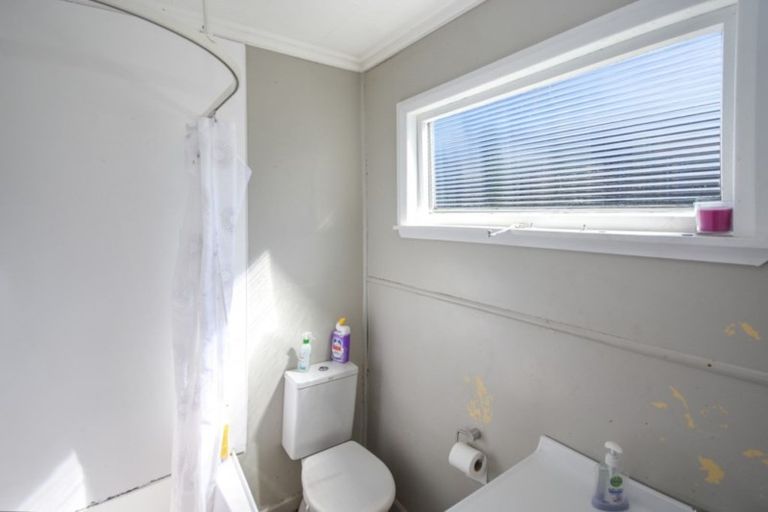 Photo of property in 70 Loyalty Street, Forbury, Dunedin, 9012