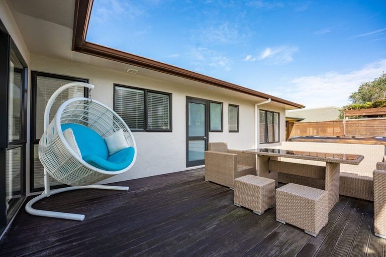 Photo of property in 353 Gulf Harbour Drive, Gulf Harbour, Whangaparaoa, 0930