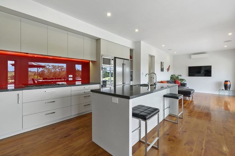 Photo of property in 270 Ireland Road, Waitoki, Kaukapakapa, 0871