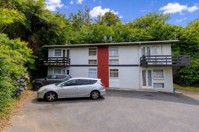 Photo of property in 9 Epsom Way, Karori, Wellington, 6012