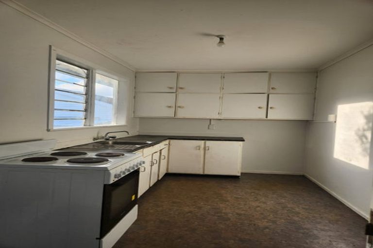 Photo of property in 2 Eden View Road, Sandringham, Auckland, 1025