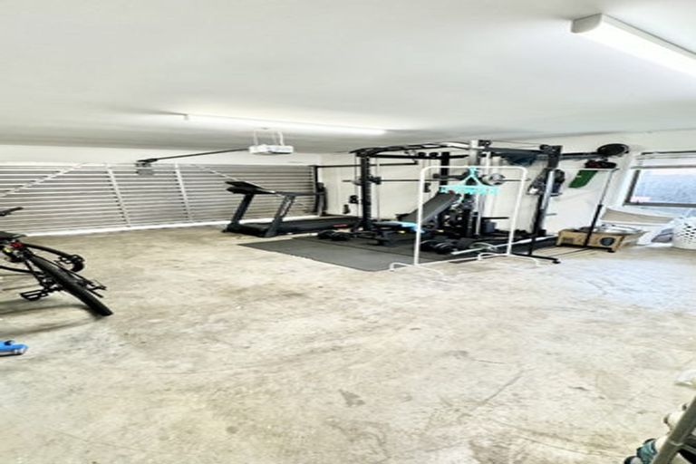 Photo of property in 41 Marywil Crescent, Hillcrest, Auckland, 0627