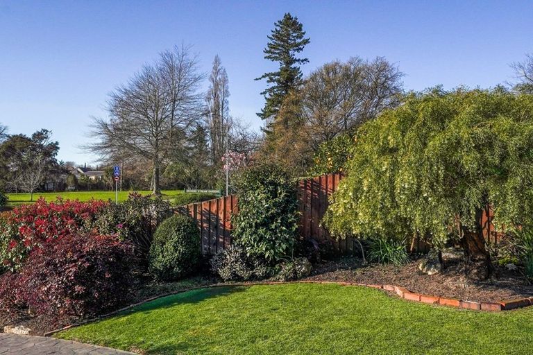 Photo of property in 10 Wordsworth Place, Stoke, Nelson, 7011