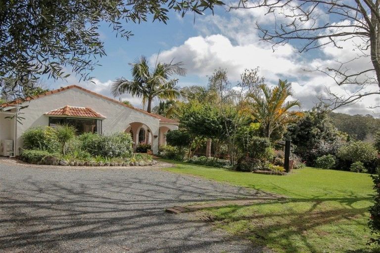 Photo of property in 67 Pa Road, Kerikeri, 0230