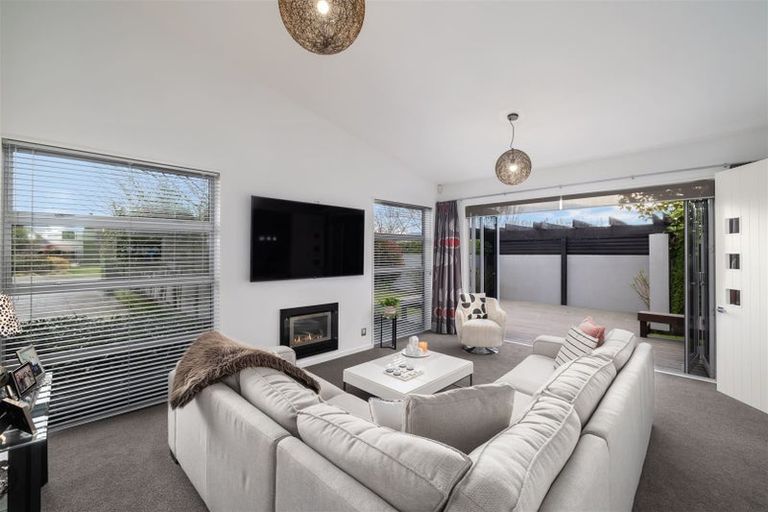 Photo of property in 52 Glen Oaks Drive, Northwood, Christchurch, 8051