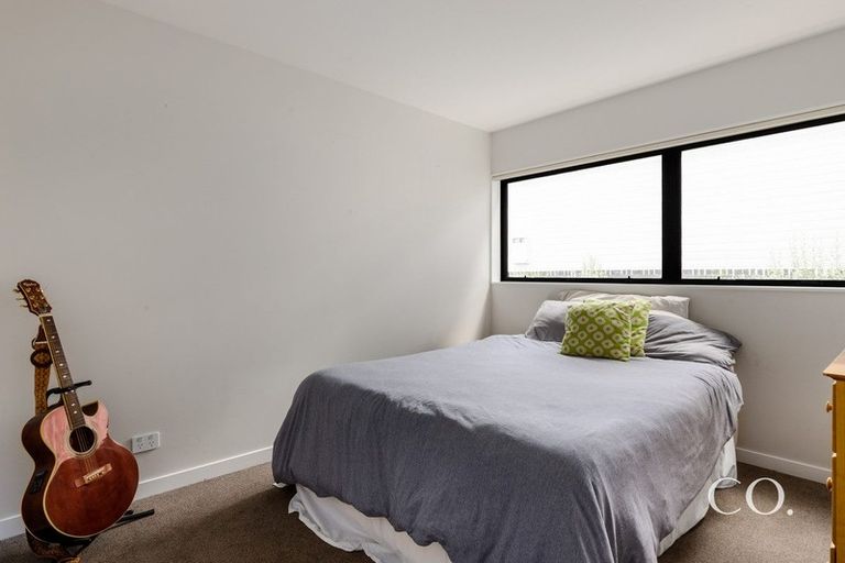 Photo of property in 1 Karewa Parade, Papamoa Beach, Papamoa, 3118