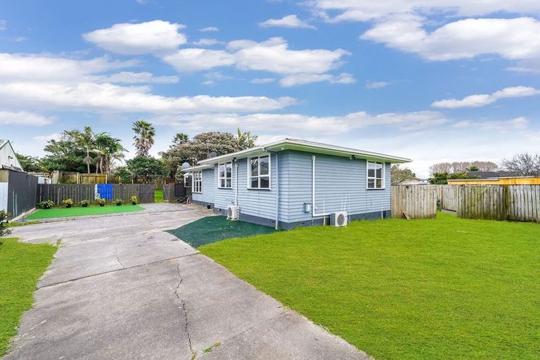 Photo of property in 22 Friesian Drive, Mangere, Auckland, 2022