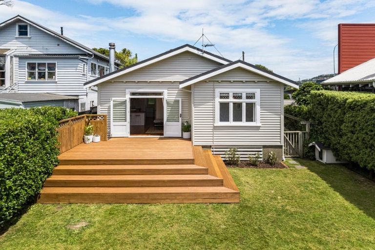 Photo of property in 15 Helston Road, Johnsonville, Wellington, 6037