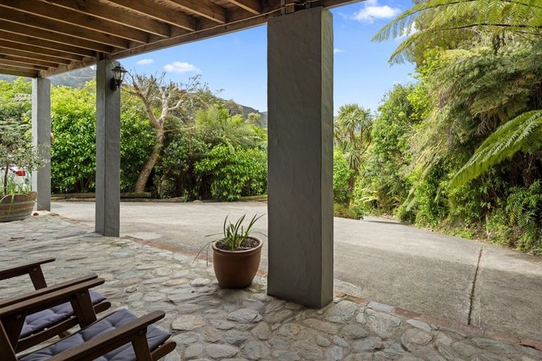 Photo of property in 770 Queen Charlotte Drive, Havelock, Picton, 7281