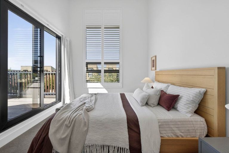 Photo of property in 20 Hastings Street, Hobsonville, Auckland, 0616