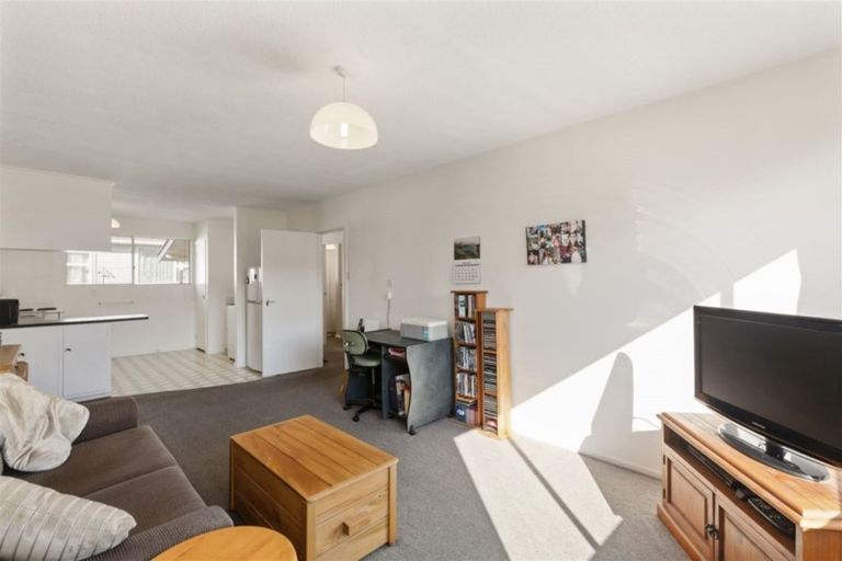 Photo of property in 6/16 Tama Street, Alicetown, Lower Hutt, 5010