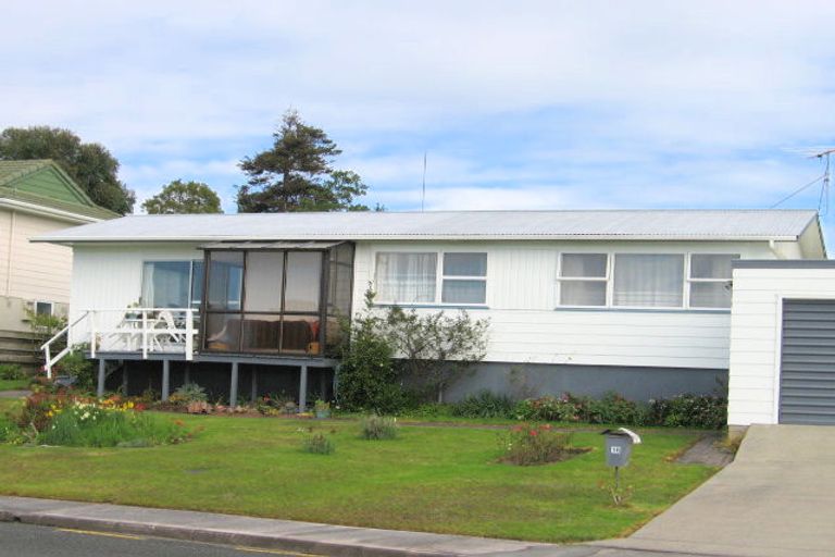 Photo of property in 16 Sunrise Boulevard, Snells Beach, 0920