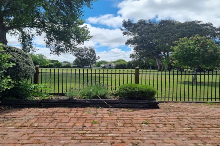 Photo of property in 3 Farnham Place, Ilam, Christchurch, 8041