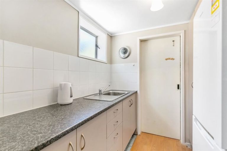 Photo of property in 32 Glamorgan Drive, Torbay, Auckland, 0630