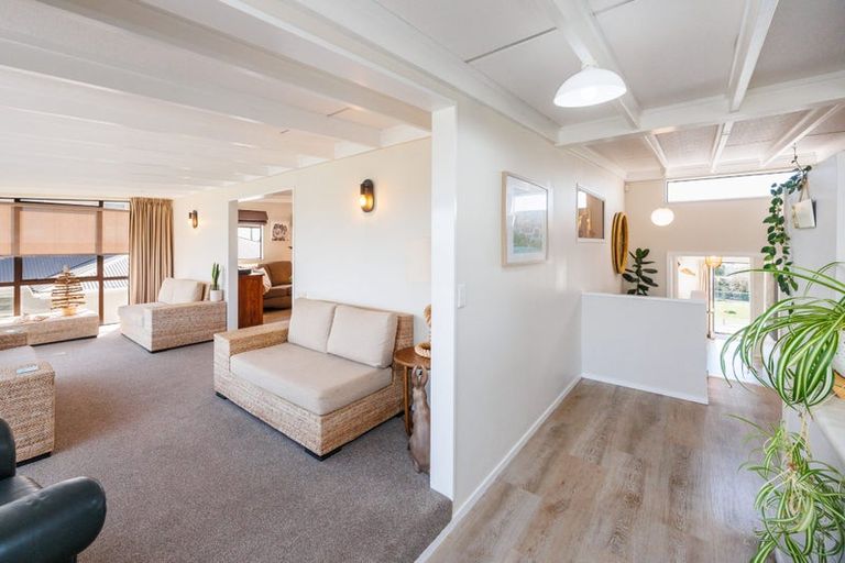 Photo of property in 8 Roore Street, Foxton Beach, Foxton, 4815