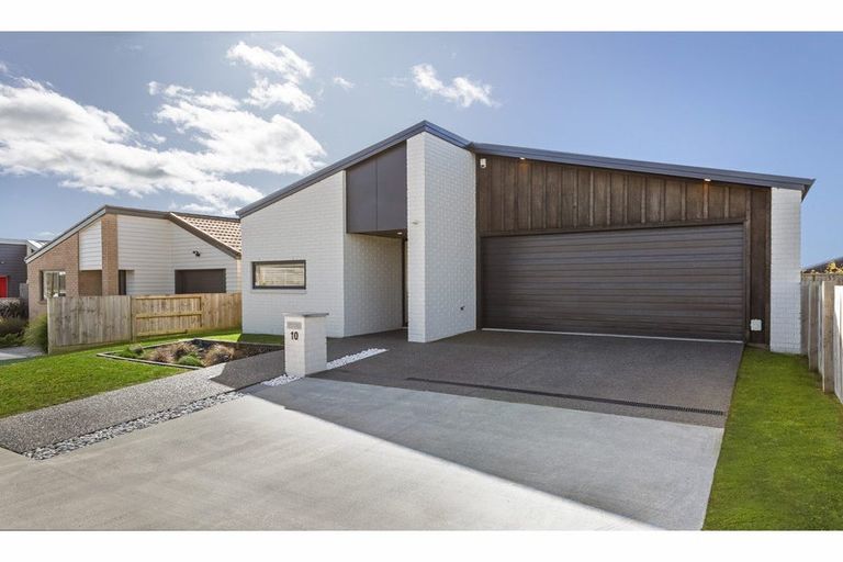 Photo of property in 10 Hapu Avenue, Baverstock, Hamilton, 3200