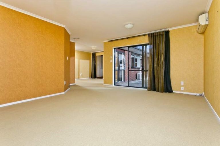 Photo of property in 16 Adelphi Place, Albany, Auckland, 0632