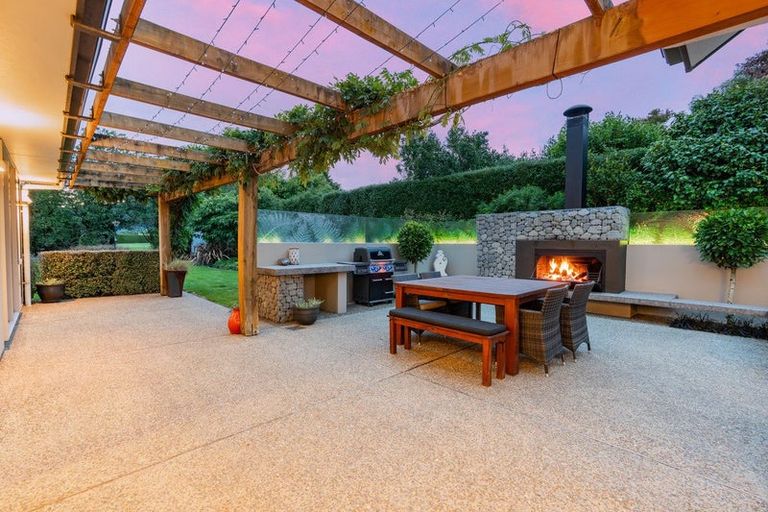 Photo of property in 2 Railway Lane, Outram, 9019