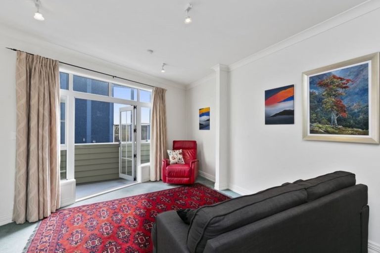 Photo of property in 48 Pipitea Street, Thorndon, Wellington, 6011