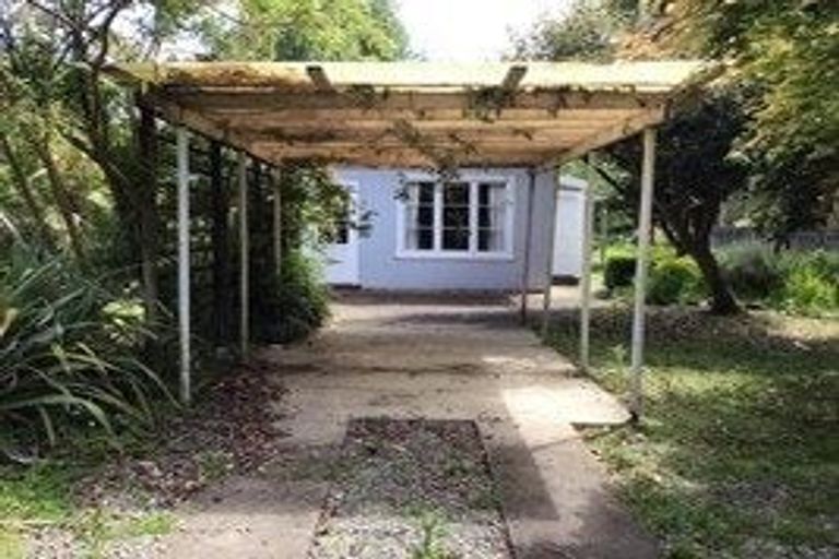 Photo of property in 63 Puriri Road, Waikanae, 5036