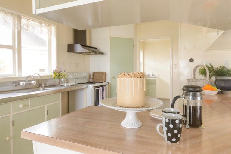 Photo of property in 9 Fagan Street, Bulls, 4818