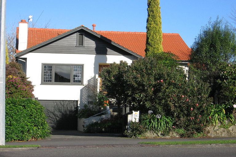 Photo of property in 454 Albert Street, Hokowhitu, Palmerston North, 4410