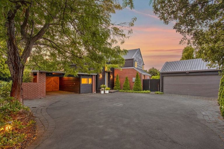 Photo of property in 190 Fendalton Road, Fendalton, Christchurch, 8052