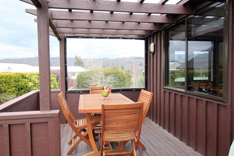 Photo of property in 11 Craig Place, Bridge Hill, Alexandra, 9320